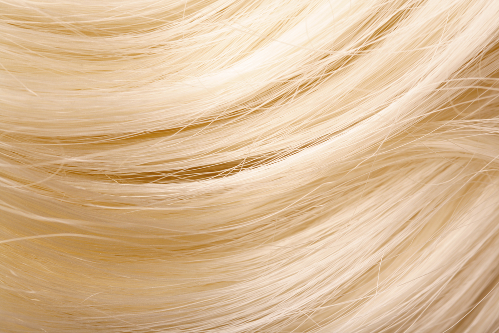 How to bleach your hair without fying it